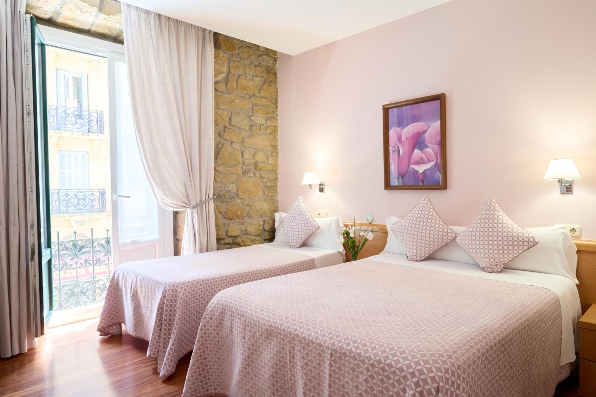 Pension Nuevas Artes San Sebastián Exteriör bild